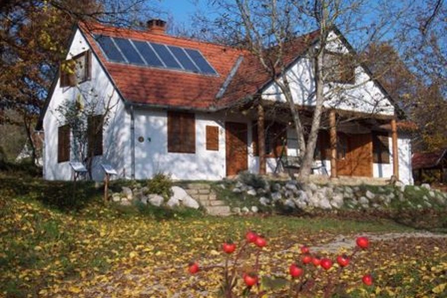 5206-os Vendégház és jurták Gyűrűfű