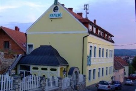 5698-as Panzió Sopron