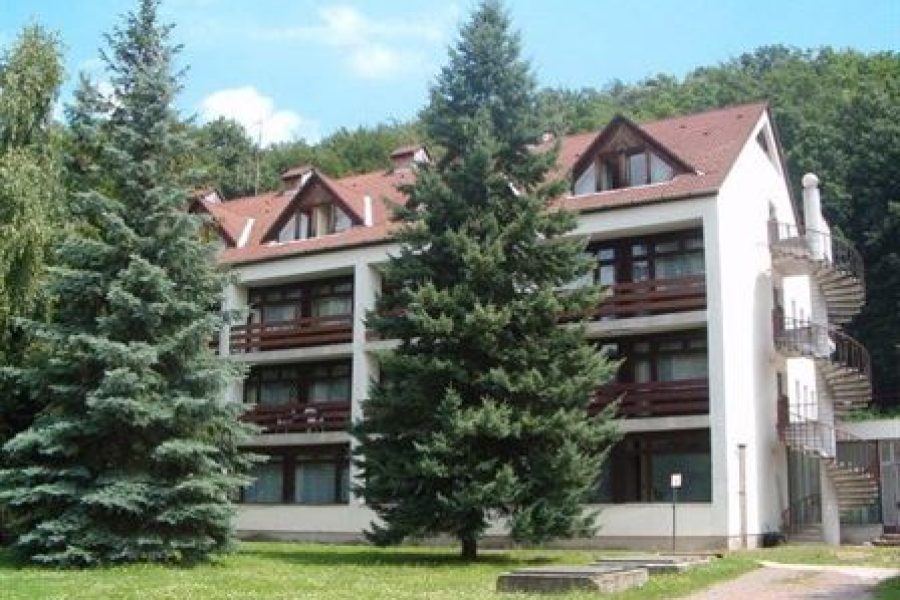 7298-as Hotel Salgótarján